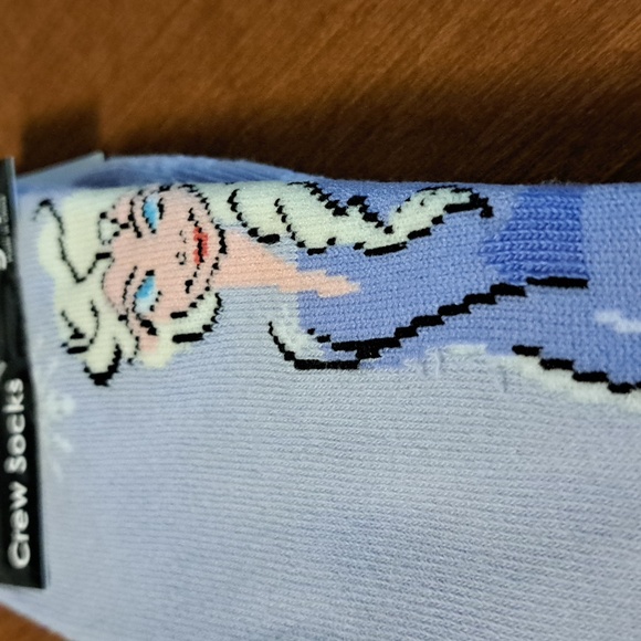 Disney frozen crew socks/ BUNDLE ONLY 2or more items - Picture 2 of 4